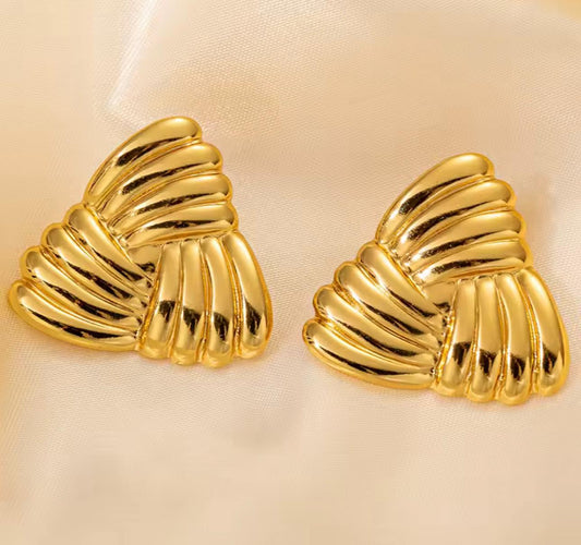 Twist earring
