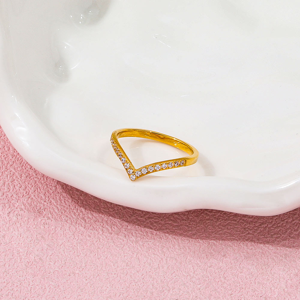 Arrow Glow Ring