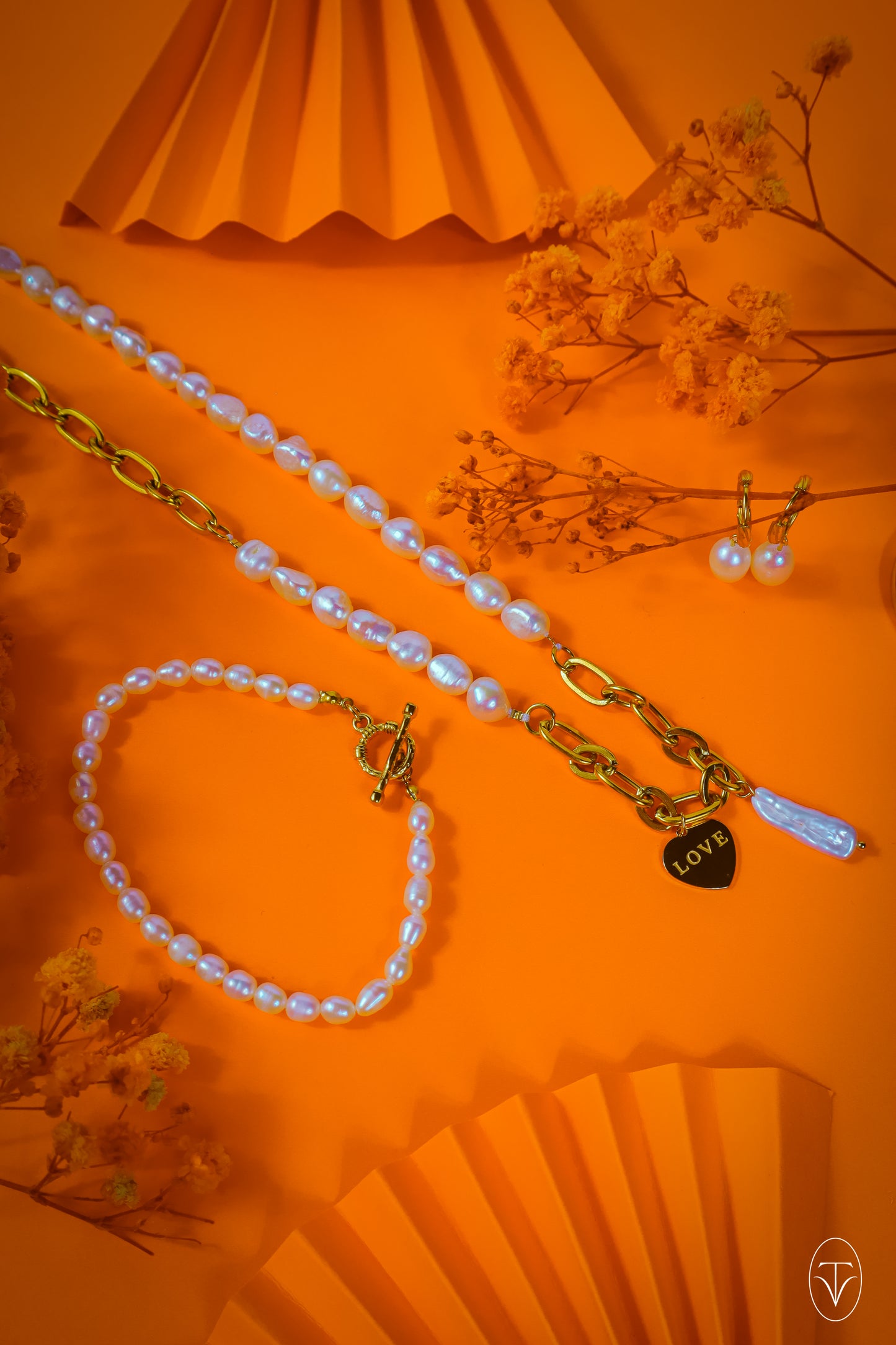 Luxe Pearl Toggle Chain Bracelet