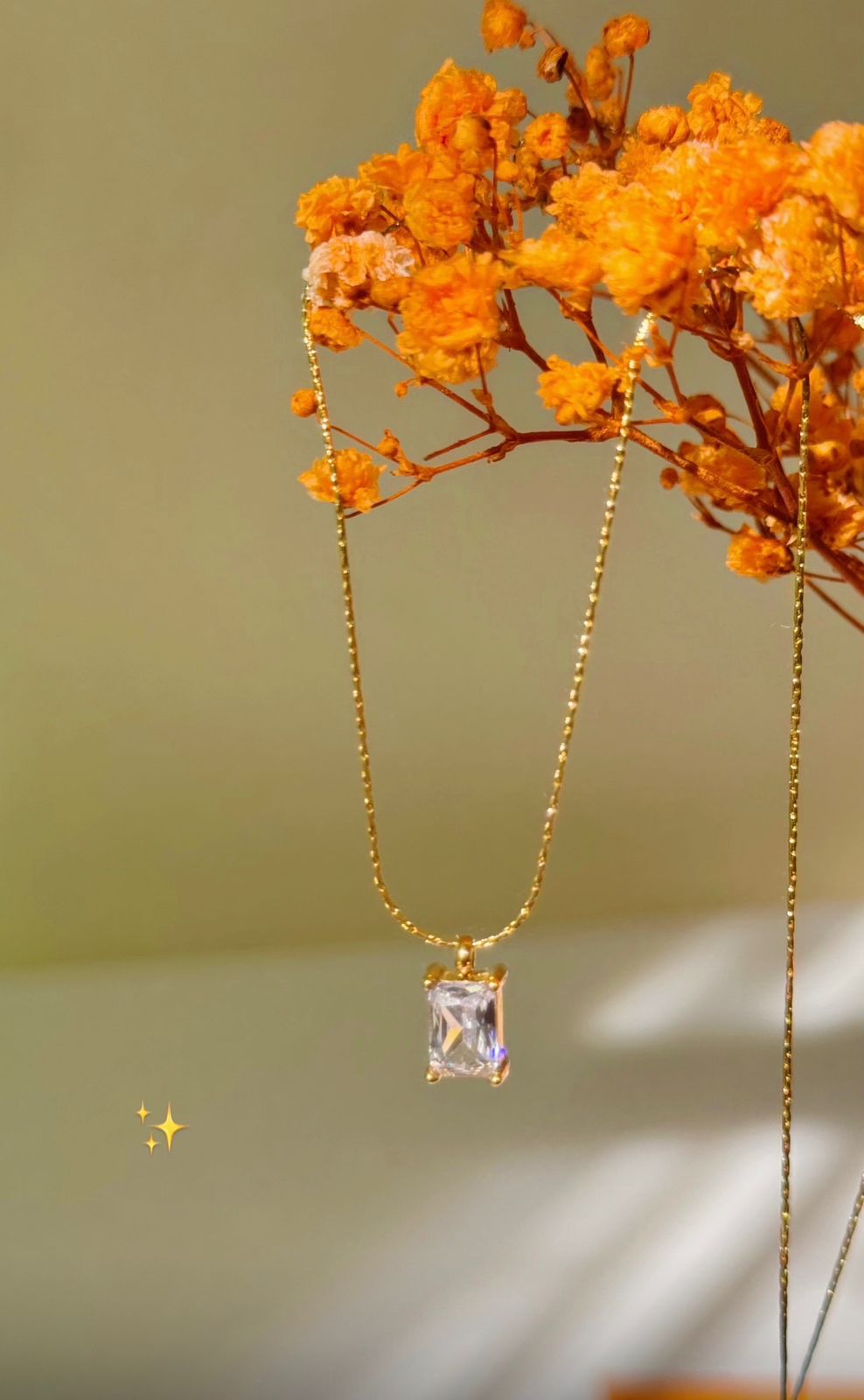 Dainty crystal necklace
