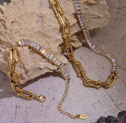 Luna-link bracelet