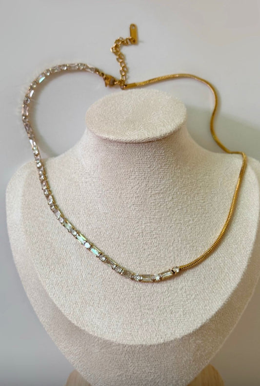 Glided harmony necklace