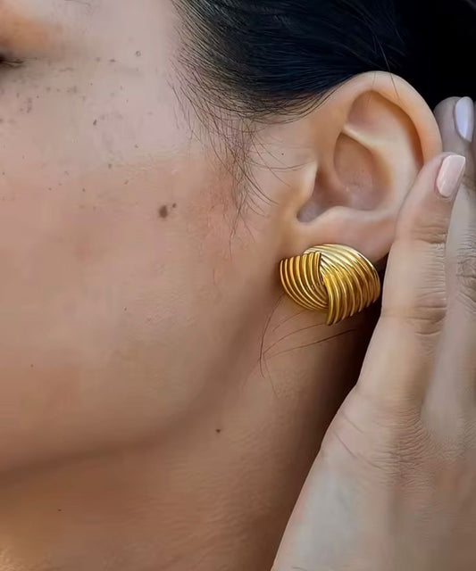Croissant earring