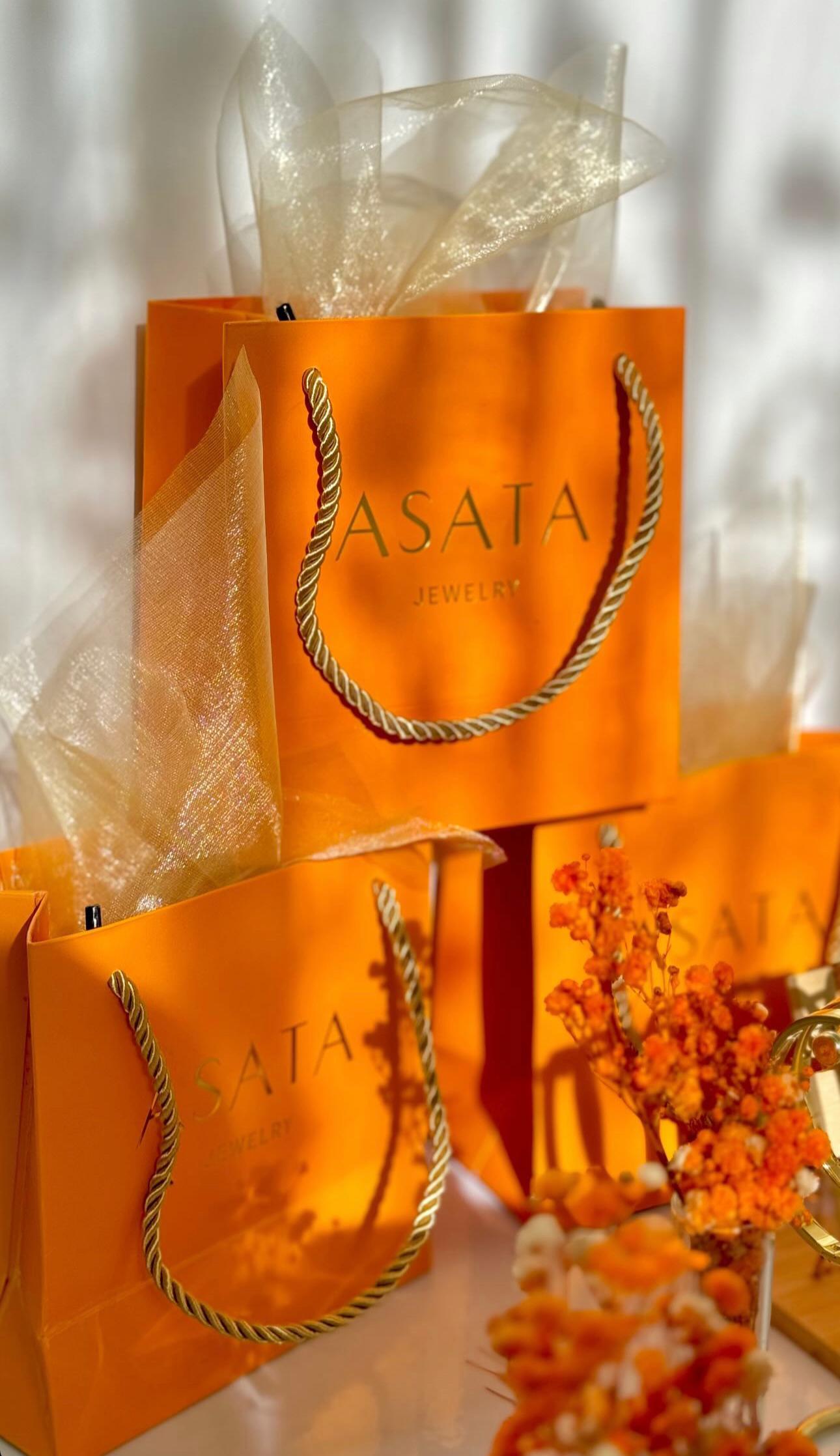 Velvet gift box(with your choice of card)