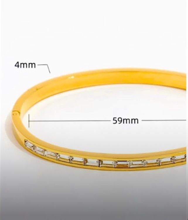 bangle bracelet