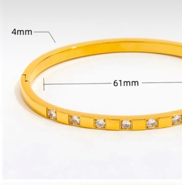 bangle bracelet