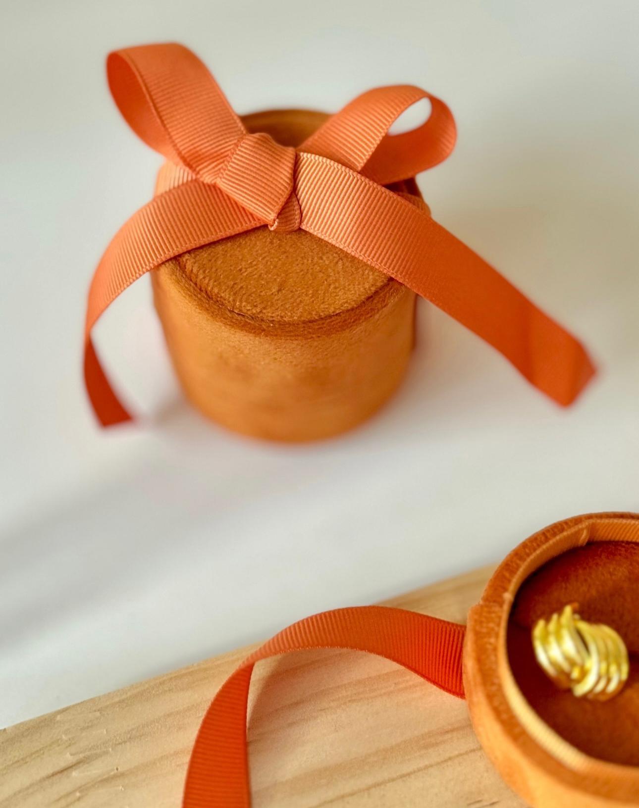 Velvet gift box(with your choice of card)