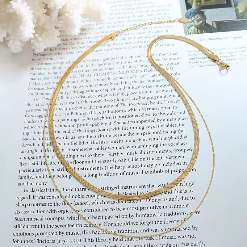 Double layer necklace