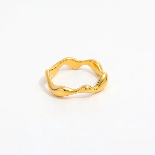 "Gold wave" ring