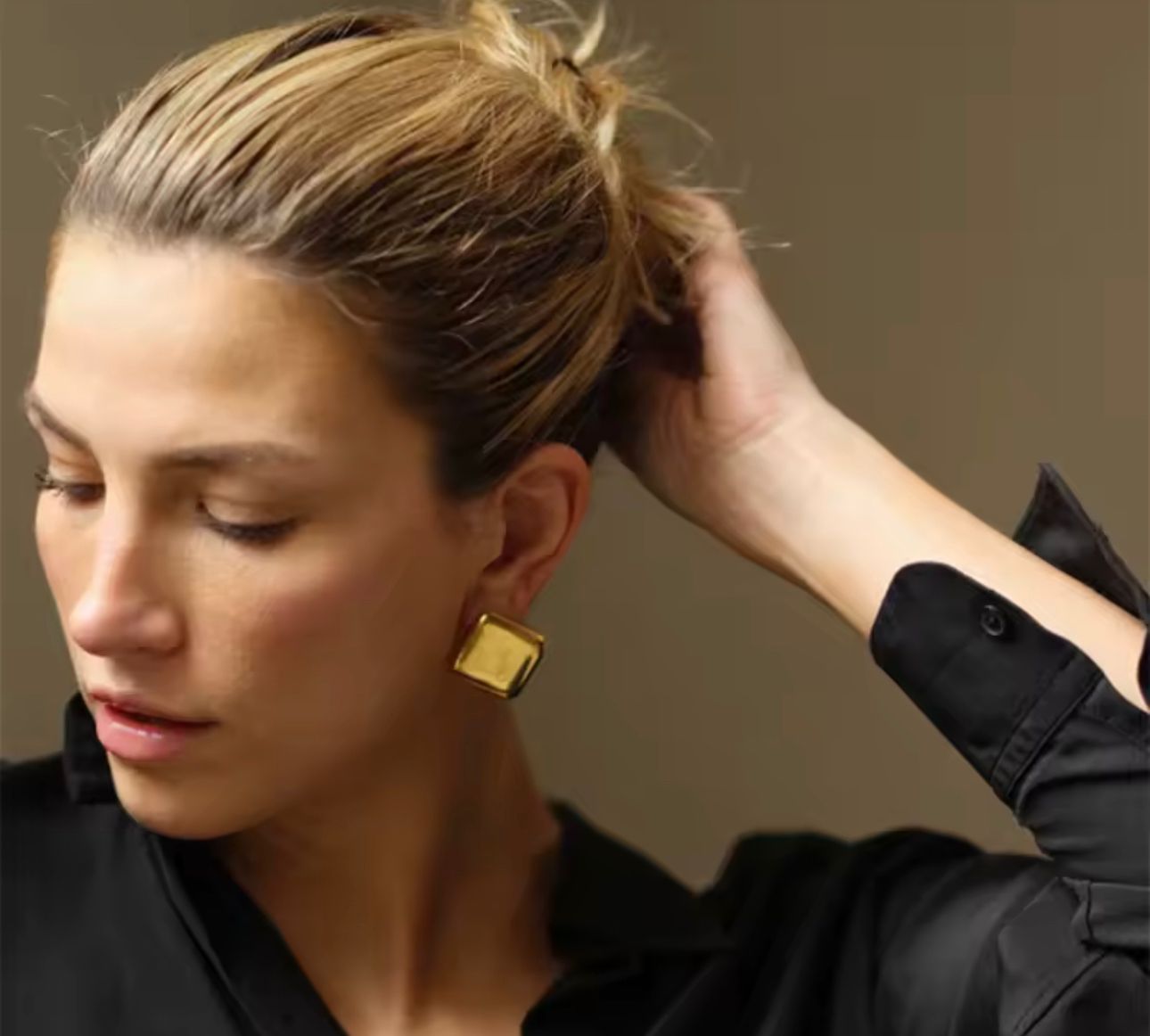 Classic square earring